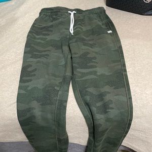 DSG size small camo joggers
